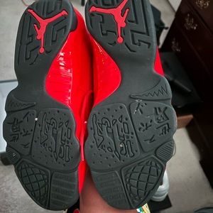 I am selling Jordan 9 chili red if you like the color❤️